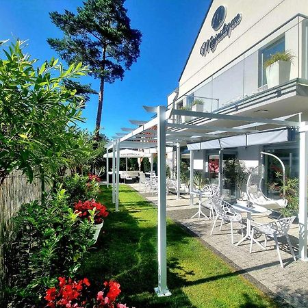 Majestique Hotel Pobierowo Buitenkant foto